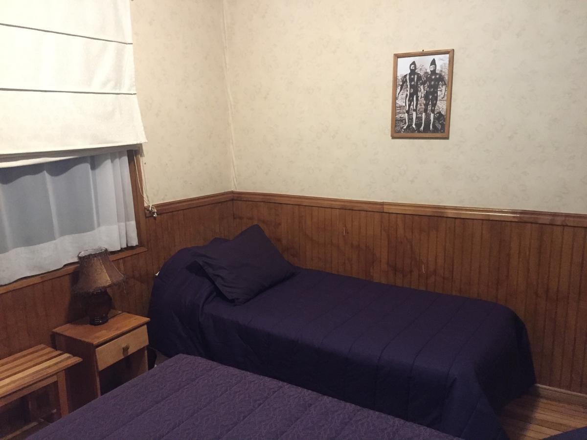 Hostal Chalet Las Violetas Пунта-Аренас Екстер'єр фото