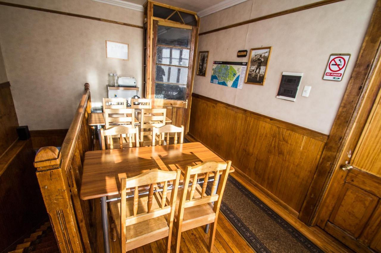 Hostal Chalet Las Violetas Пунта-Аренас Екстер'єр фото
