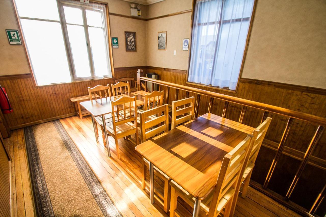 Hostal Chalet Las Violetas Пунта-Аренас Екстер'єр фото