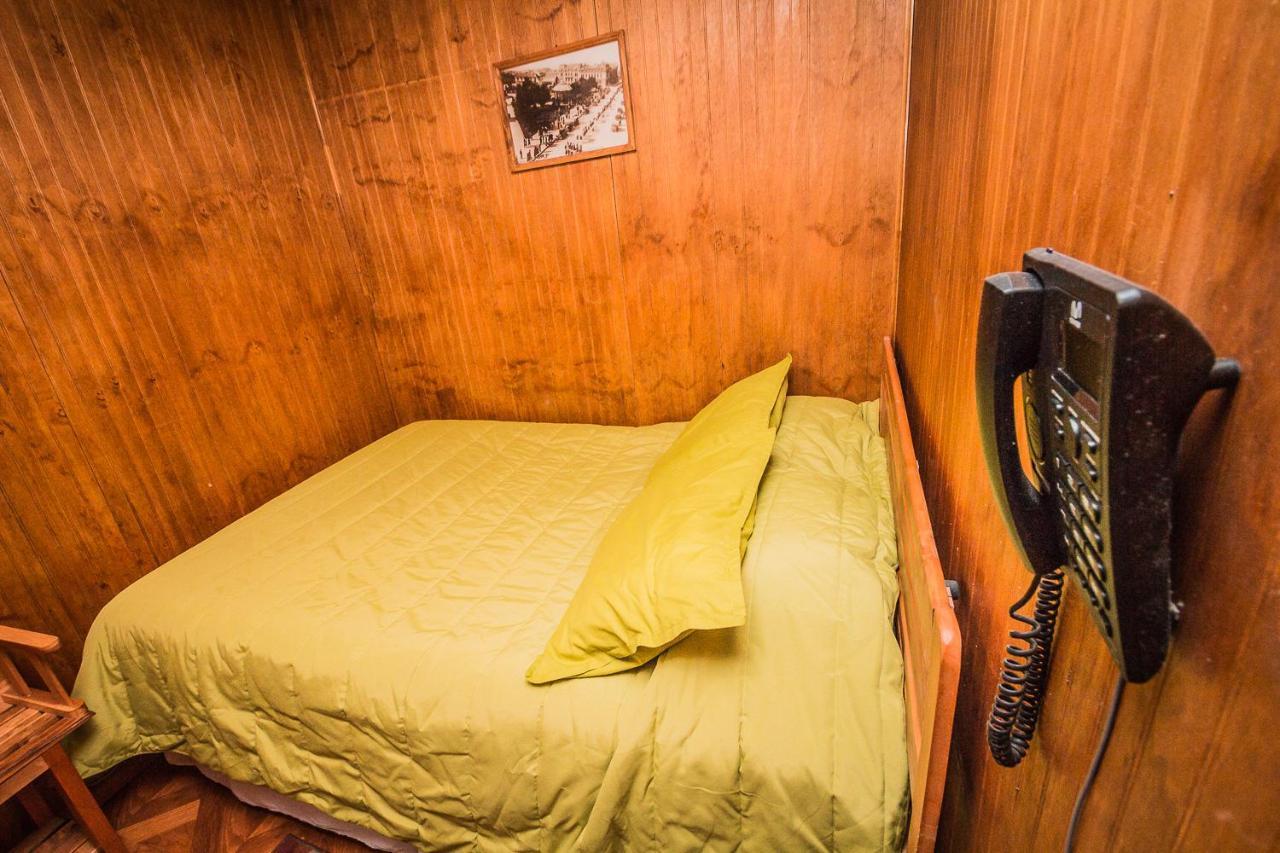 Hostal Chalet Las Violetas Пунта-Аренас Екстер'єр фото